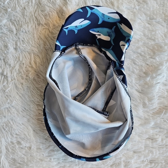 Garanimals Infant Shark Theme Lot‎ Of 2 Tank Top And Sun Hat Neck Protection 12M - Picture 5 of 6